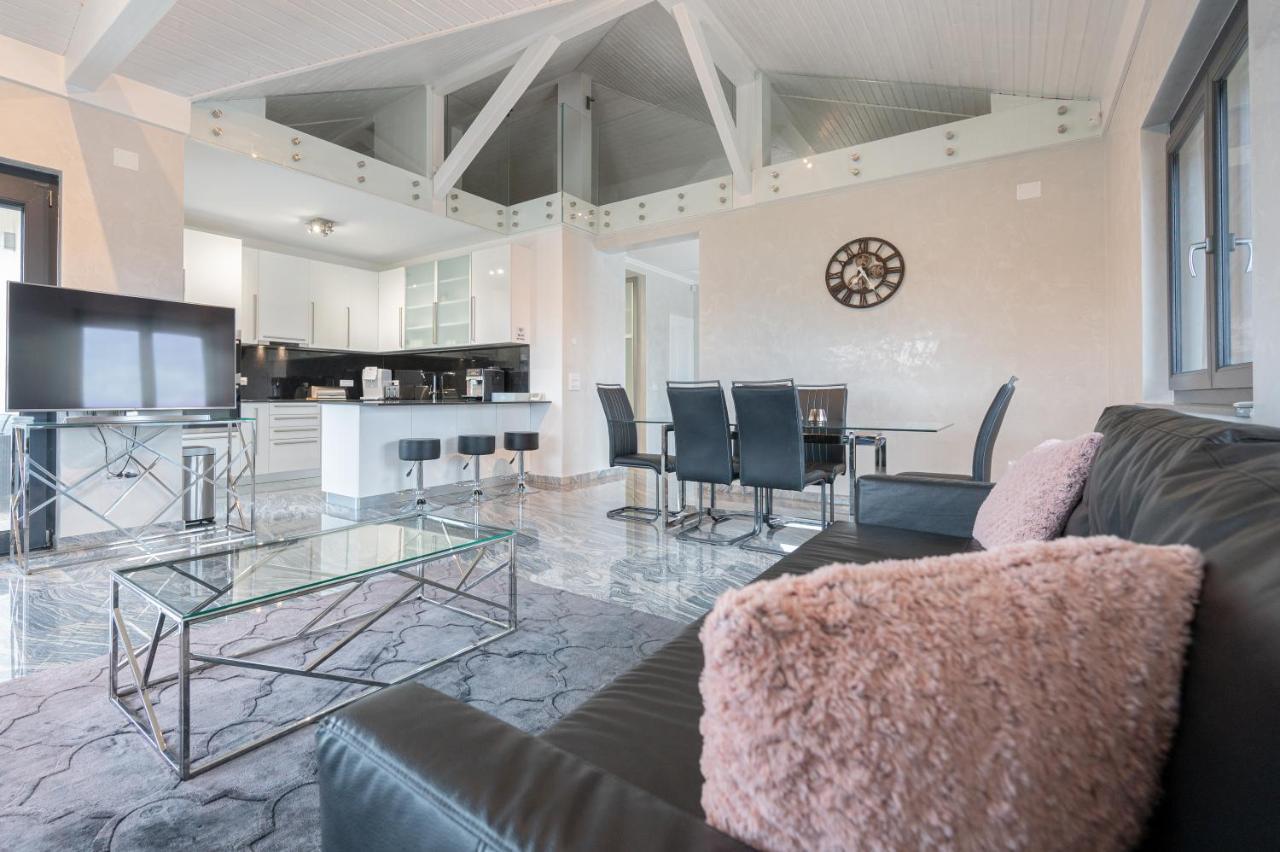 Casa Fischer Apartment Ciheiu ภายนอก รูปภาพ