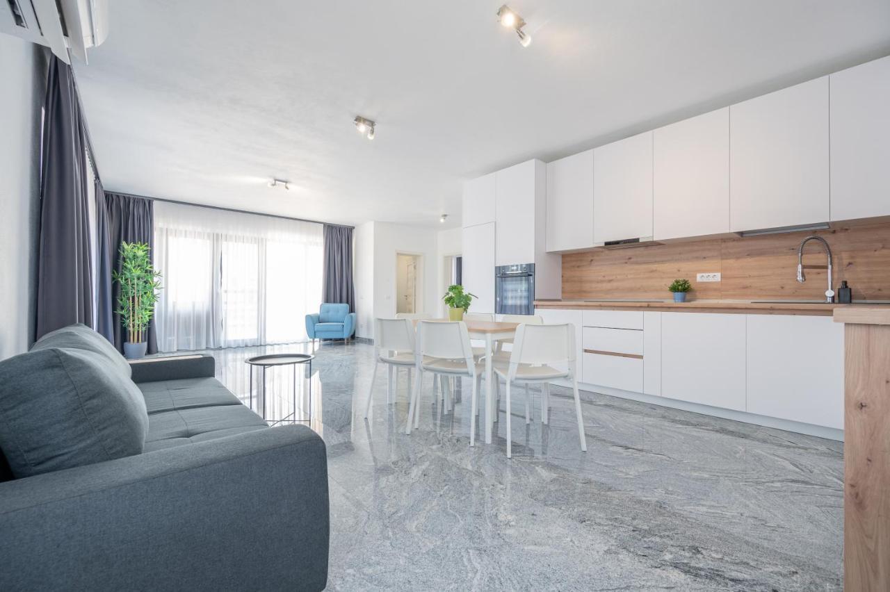 Casa Fischer Apartment Ciheiu ภายนอก รูปภาพ