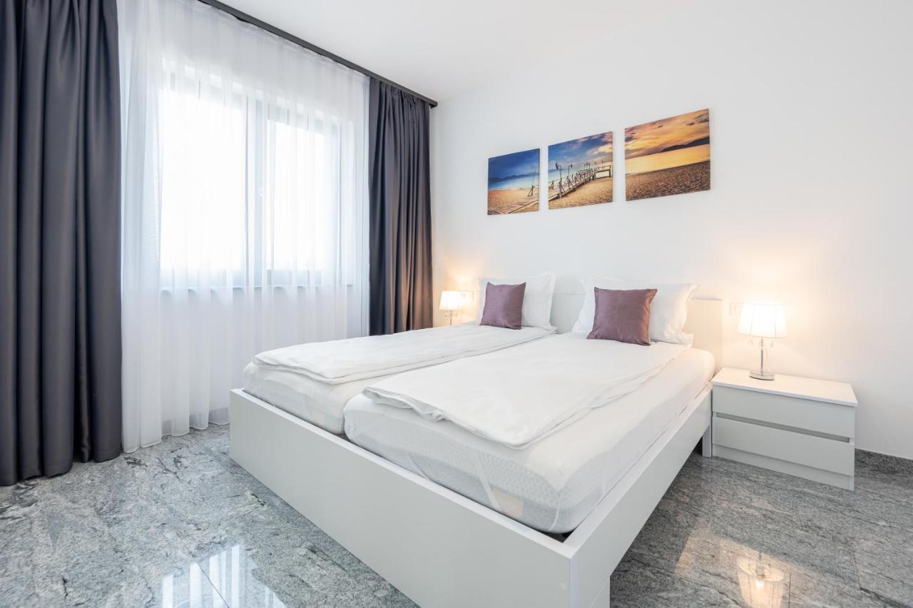 Casa Fischer Apartment Ciheiu ภายนอก รูปภาพ
