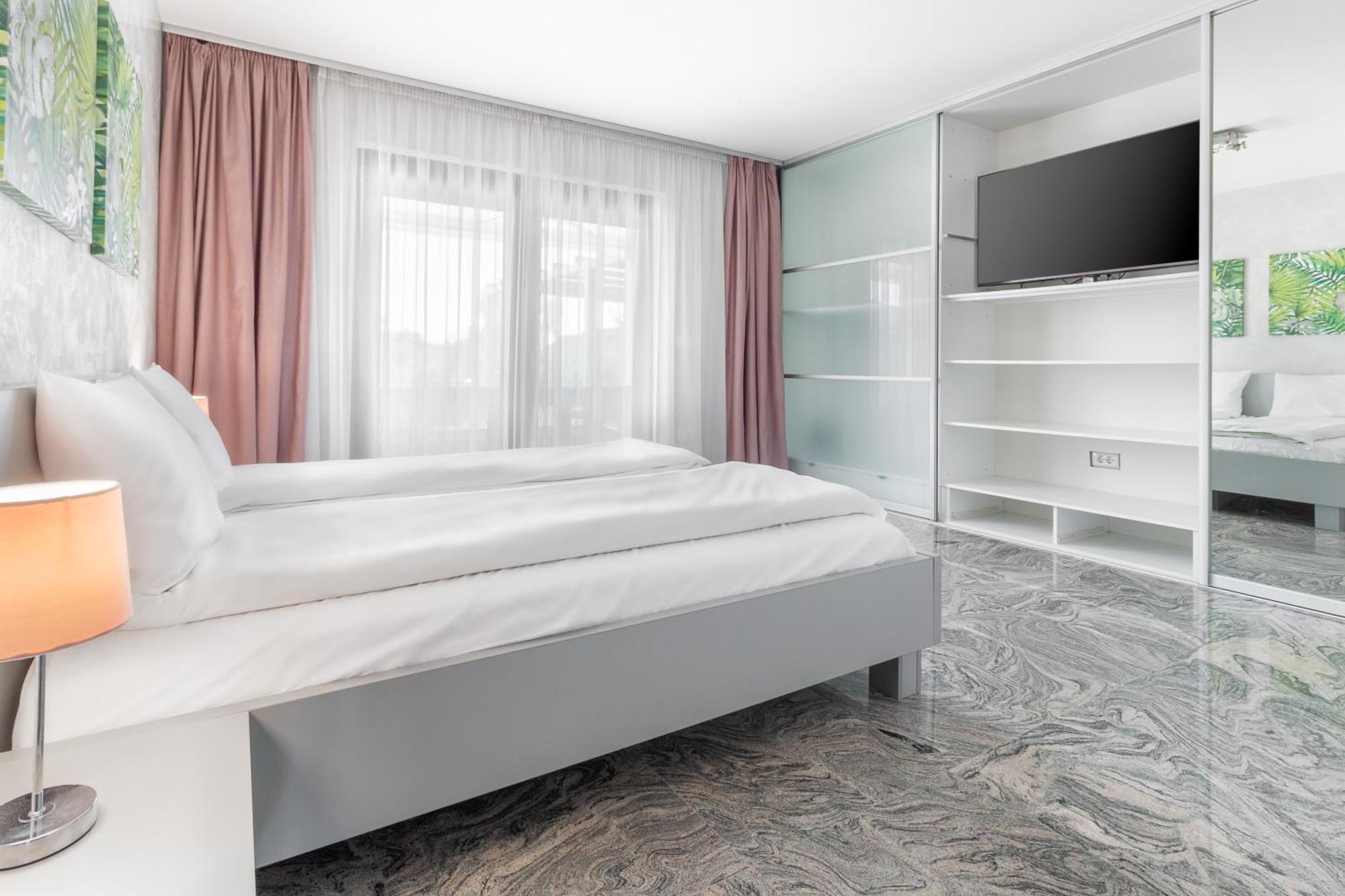 Casa Fischer Apartment Ciheiu ภายนอก รูปภาพ