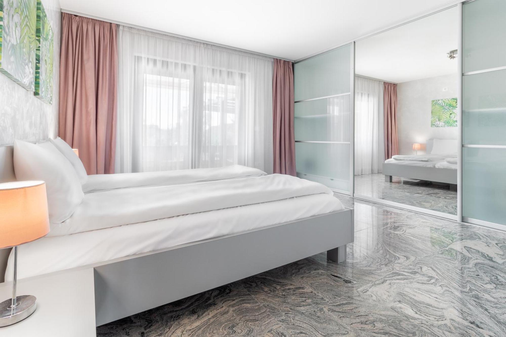 Casa Fischer Apartment Ciheiu ภายนอก รูปภาพ